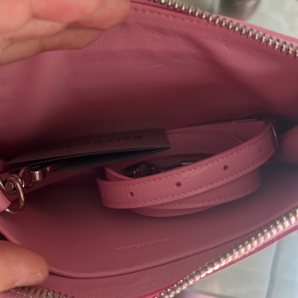 Neo Balenciaga croc embossed leather crossbody bag - Picture 15 of 15